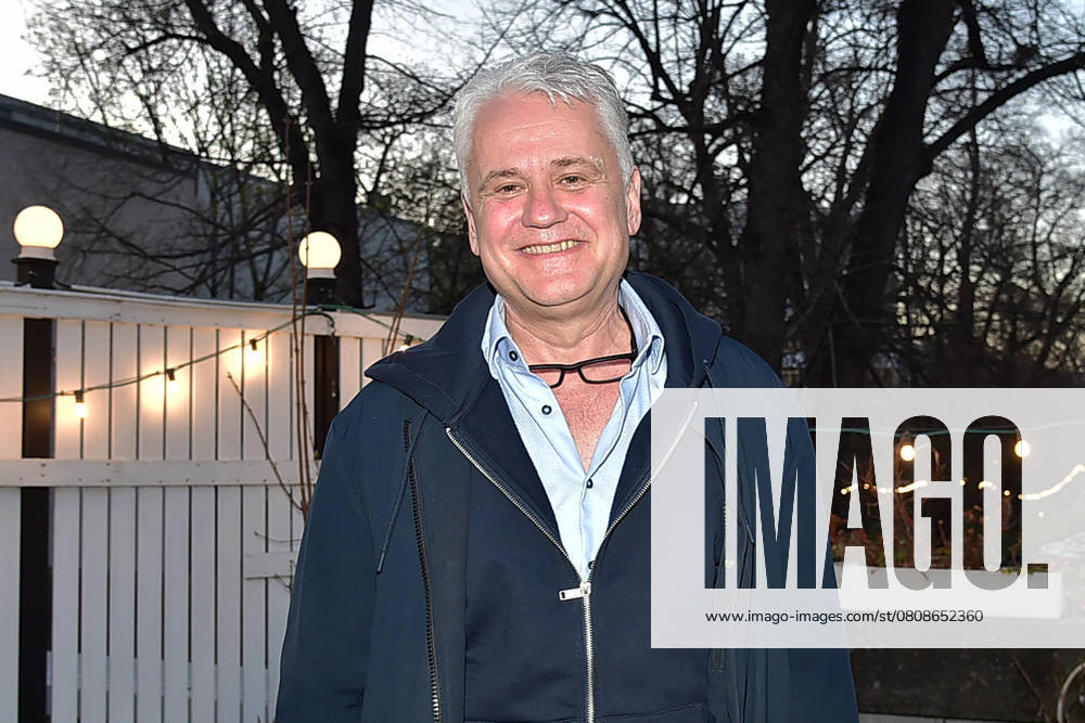Premiere of Ursli Pfister Martin Woelffer, Intendant Komödie am Kudamm Arrival at the premiere of Ursli Pfister Peggy March, Mrs. Huggenberger and I Arrival at the Bar jeder Vernunft in Berlin, on 02 04 2025 Photopress Mueller