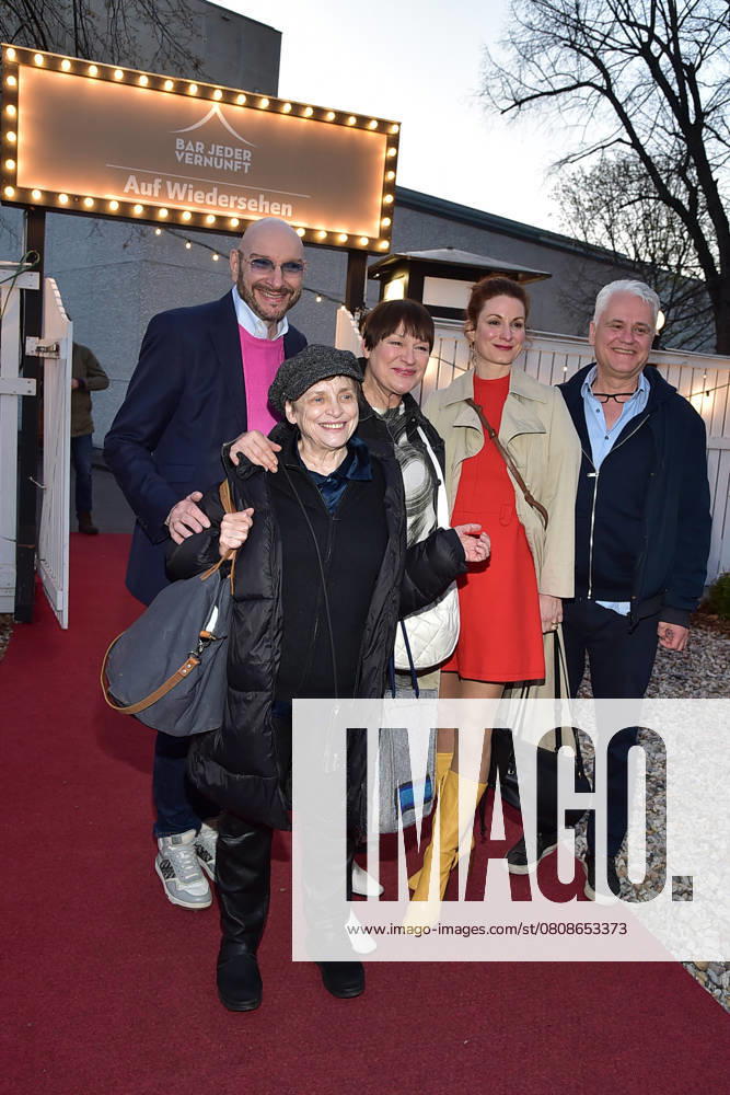 Premiere of Ursli Pfister Ralph Morgenstern, Katharina Thalbach, Andreja Schneider Nadine Schori, Martin Woelffer Arrival at the premiere of Ursli Pfister Peggy March, Mrs. Huggenberger and I Arrival at the Bar jeder Vernunft in Berlin, on 02 04 2025 Photopress Mueller
