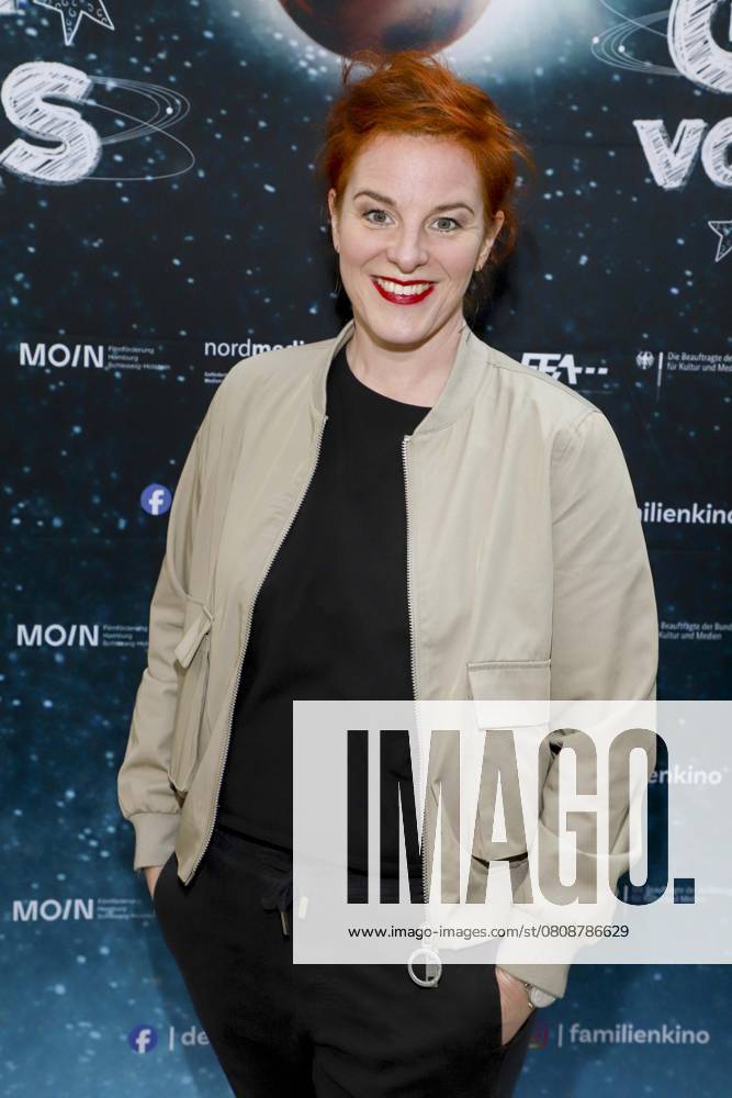 Sarah Winkenstette German film director and screenwriter on the red carpet at the movie premiere Gruesse vom Mars at Zeise Cinemas on 02 04 2025 in Hamburg Hamburg Germany