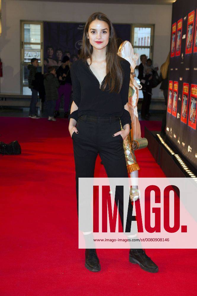 Luise Befort at the Premiere the Children show Game with the Time in Frederick city Palace Berlin 19 11 2017 Foto:xF.xFuturexImage