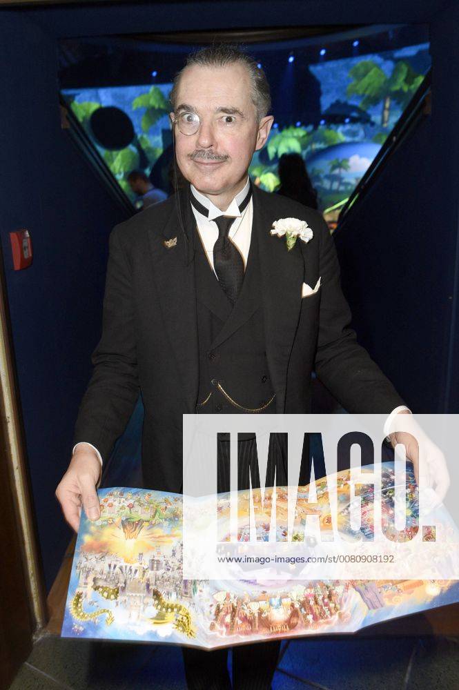 Henry de Winter at the Premiere the Children show Game with the Time in Frederick city Palace Berlin 19 11 2017 Foto:xF.xFuturexImage