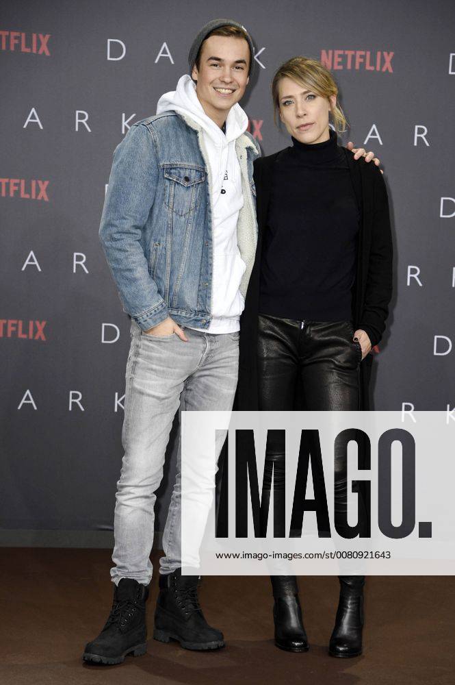 Louis Hero and Marisa Leonie Bach at the Premiere the NETFLIX Series Dark in Cinema in Zoo Palace Berlin 20 11 2017 Foto:xF.xFuturexImage