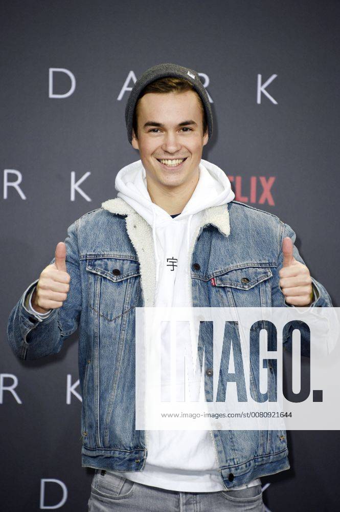 Louis Hero at the Premiere the NETFLIX Series Dark in Cinema in Zoo Palace Berlin 20 11 2017 Foto:xF.xFuturexImage