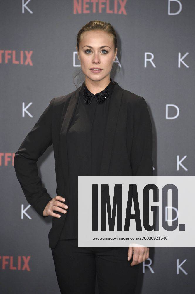 Sina TKOTSCH at the Premiere the NETFLIX Series Dark in Cinema in Zoo Palace Berlin 20 11 2017 Foto:xF.xFuturexImage
