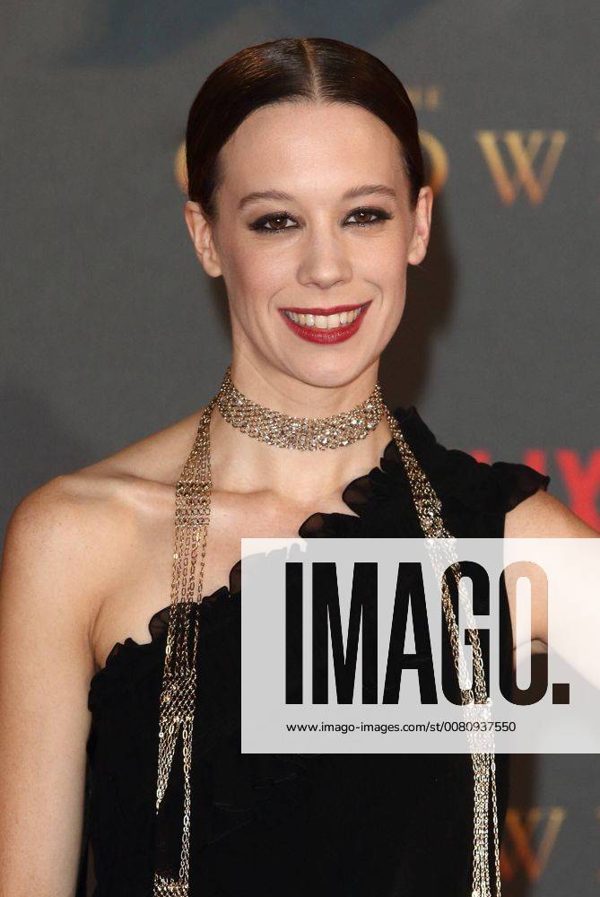 The Crown Series 2 World TV premiere London, UK. Chloe Pirrie at The Crown Series 2 World TV premiere at the Odeon Leicester Square, London on Tuesday 21 November 2017 LMK73-J1163 -221117
