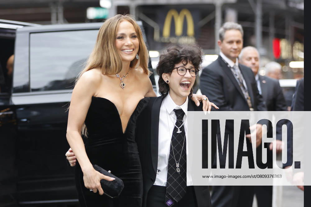 NEW YORK, NEW YORK - APRIL 3, 2025: Jennifer Lopez and her daughter Emme Muniz attend the Broadway Opening Night of Good Night, And Good Luck at the Winter Garden Theater. The star-studded event celebrated the debut of the stage adaptation of the iconic film, drawing high-profile attendees from the entertainment industry. USA - ZUMAra1_ 20250404_aap_ra1_011