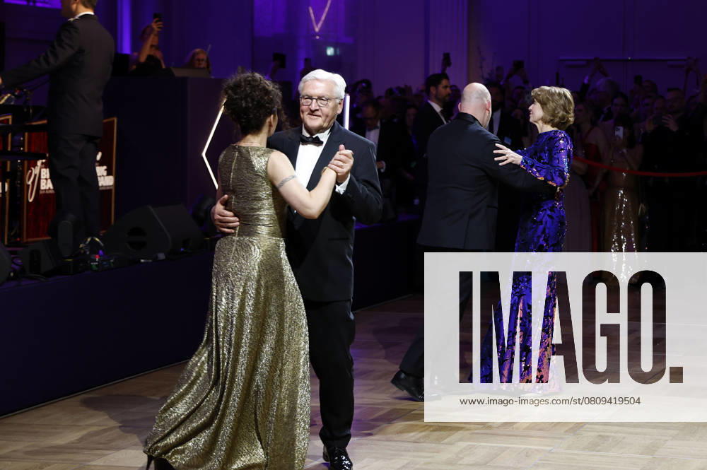 Regina Kramer, Frank Walter Steinmeier, Mathis Feldhoff and Elke Büdenbender at the 72nd Federal Press Ball 2025 at the Hotel Adlon Kempinski Berlin, 04 04 2025 Foto:xJ.xFuturexImagex bundespresseball_5424