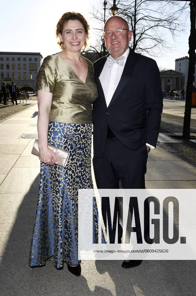 Nicola Beer with husband Jürgen Illing at the 72 Federal Press Ball 2025 at the Hotel Adlon Kempinski Berlin, 04 04 2025 Foto:xF.xFuturexImagex bundespresseball_5444
