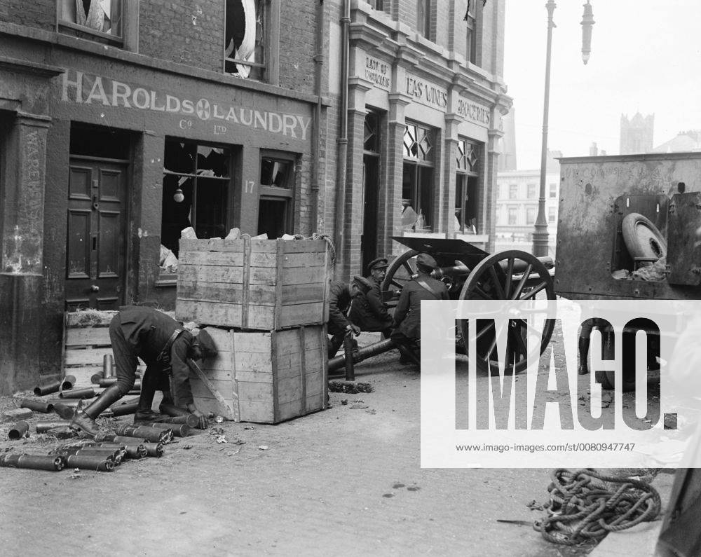 The Great Battle of Dublin . An Irish Free State 18 pounder gun bombarding the Four Courts before the capture . High explosive shells being used . 30 June 1922, Ireland