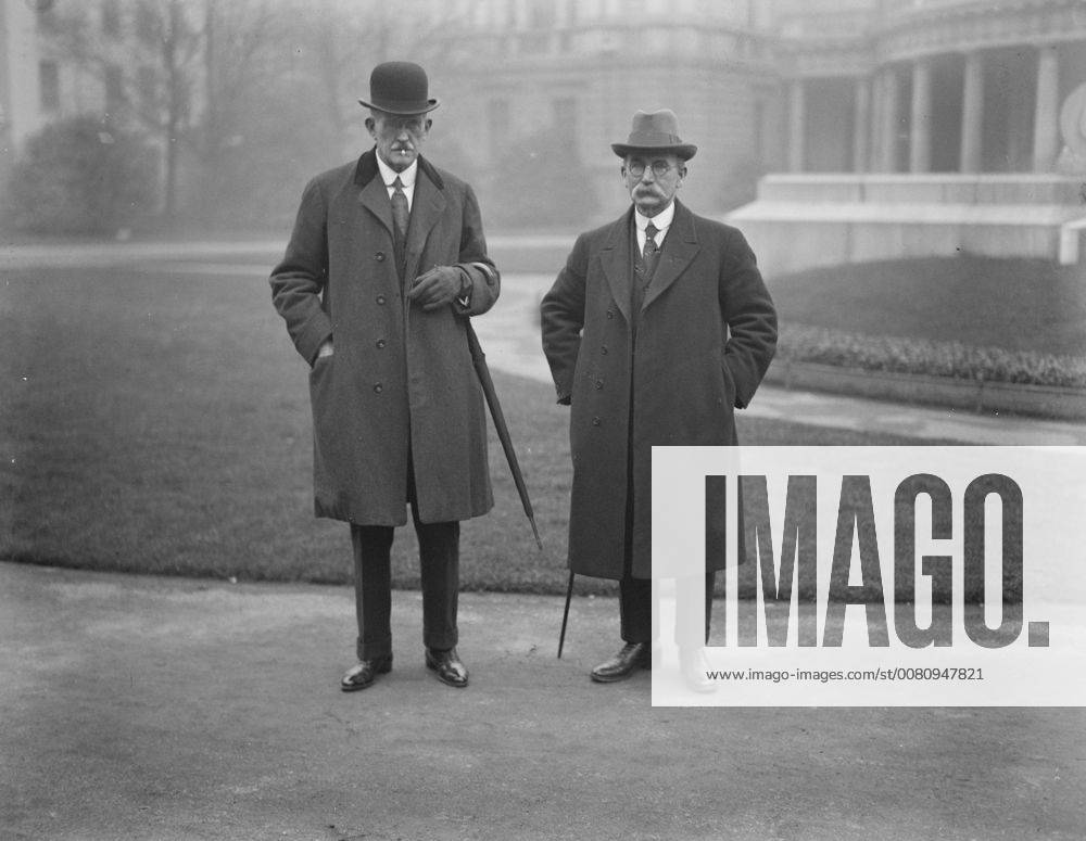 First meeting of Irish Free State Senate in Dublin . Left to right : Rt Hon H G Burgess and Mr James Moran arriving . 12 December 1922, Dublin Leinster Ireland