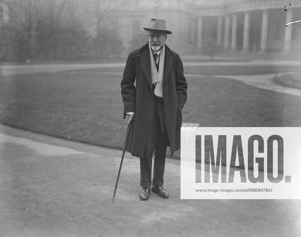 First meeting of Irish Free State Senate in Dublin . Mr E W Eyre arriving . 12 December 1922, Dublin Leinster Ireland