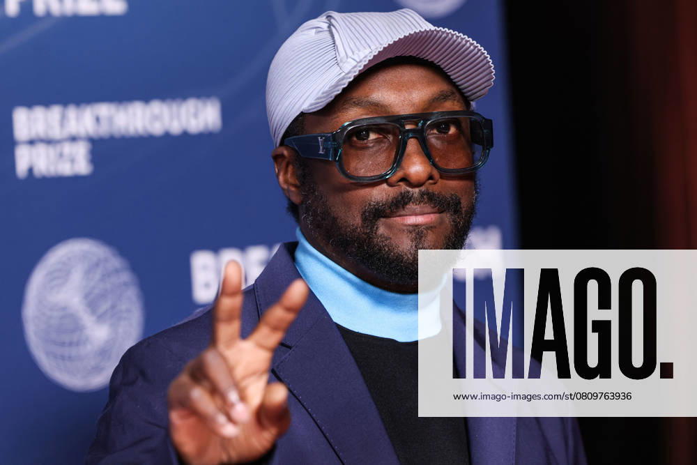 11th Annual Breakthrough Prize Ceremony 2025 SANTA MONICA, LOS ANGELES, CALIFORNIA, USA - APRIL 05: will.i.am arrives at the 11th Annual Breakthrough Prize Ceremony 2025 held at the Barker Hangar on April 5, 2025 in Santa Monica, Los Angeles, California, United States., Credit:Xavier Collin Avalon United States, California, Santa Monica, Barker Hangar