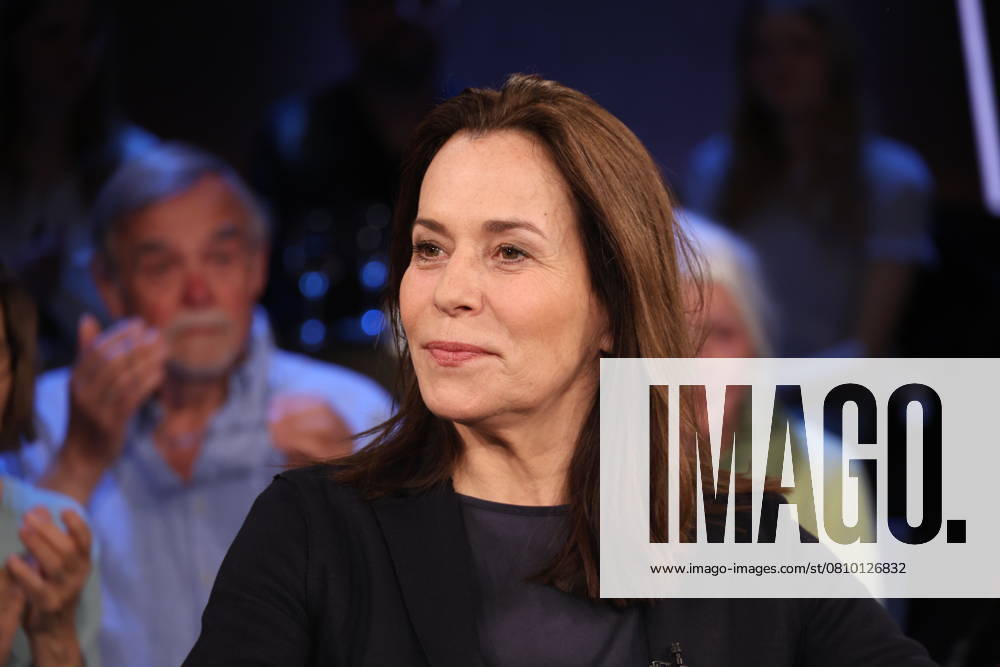 Anne Will, presenter and journalist, guest on the NDR Talk Show on 4 4 2025, Hamburg Lokstedt TV studio