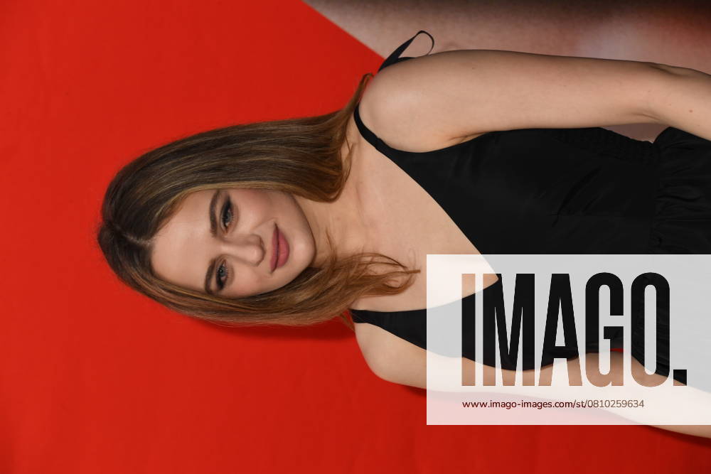 HOLLYWOOD, CALIFORNIA - APRIL 08:Joey King attends Universal Pictures presents the premiere of Drop at TCL Chinese Theatre on April 08, 2025 in Hollywood, California.
