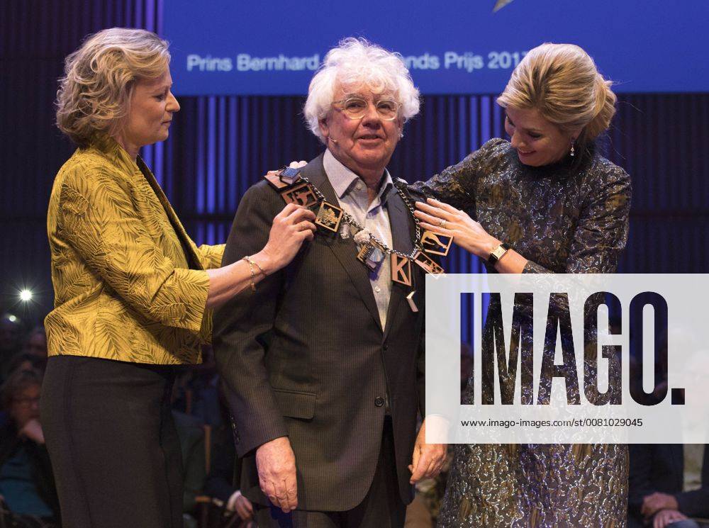 Amsterdam Queen Maxima during the Prince Bernhard Cultuurfonds award at the Muziekgebouw aan ’t IJ in Amsterdam. The award, 150.000 euro, was presented to writer Geert Mak.