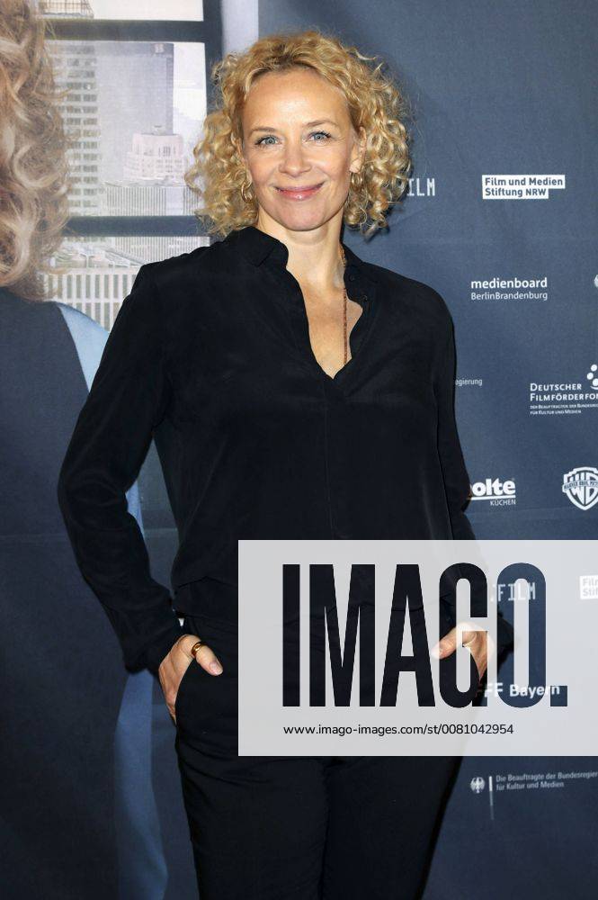 Katja Riemann at the premiere of the movie Forget About Nick in the Lichtburg Essen 28 11 2017 Foto:xFuturexImage