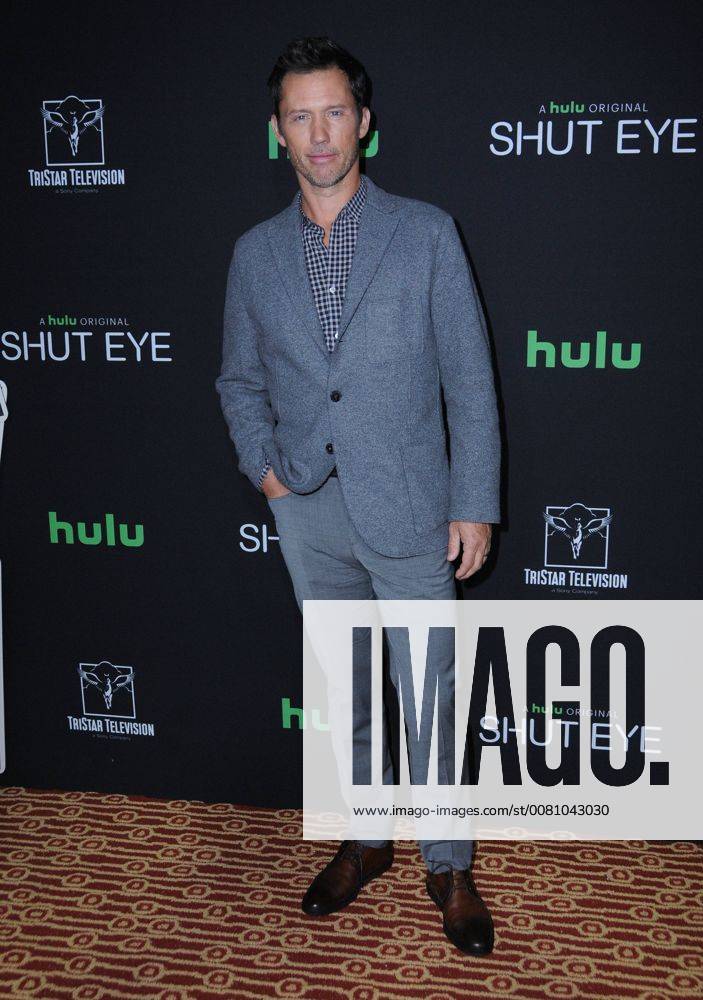 Hollywood, CA, U.S. - 28 November 2017 - Hollywood, California - Jeffrey Donovan. Hulu s Shut Eye Season 2 Premiere held at The Magic Castle. in Hollywood. Photo Credit: AdMedia Hollywood U.S. - ZUMAa123 20171128_zaa_a123_033