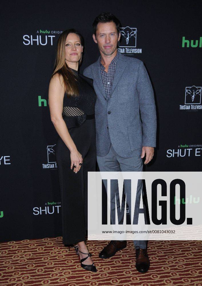 Hollywood, CA, U.S. - 28 November 2017 - Hollywood, California - KaDee Strickland, Jeffrey Donovan. Hulu s Shut Eye Season 2 Premiere held at The Magic Castle. in Hollywood. Photo Credit: AdMedia Hollywood U.S. - ZUMAa123 20171128_zaa_a123_036