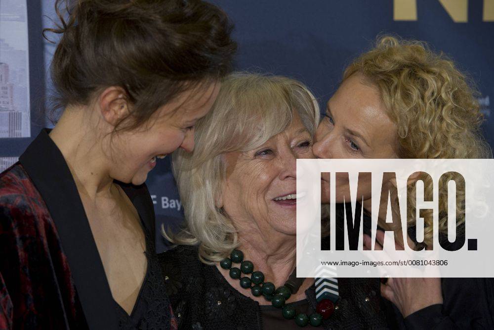 From left Tinka FUERST Prince Actress Margarethe von TROTTA Germany Director Katja RIEMANN Germany Red carpet actress Red Carpet Show Film premiere Forget about Nick 28 11 2017 at Lichtburg in Essen