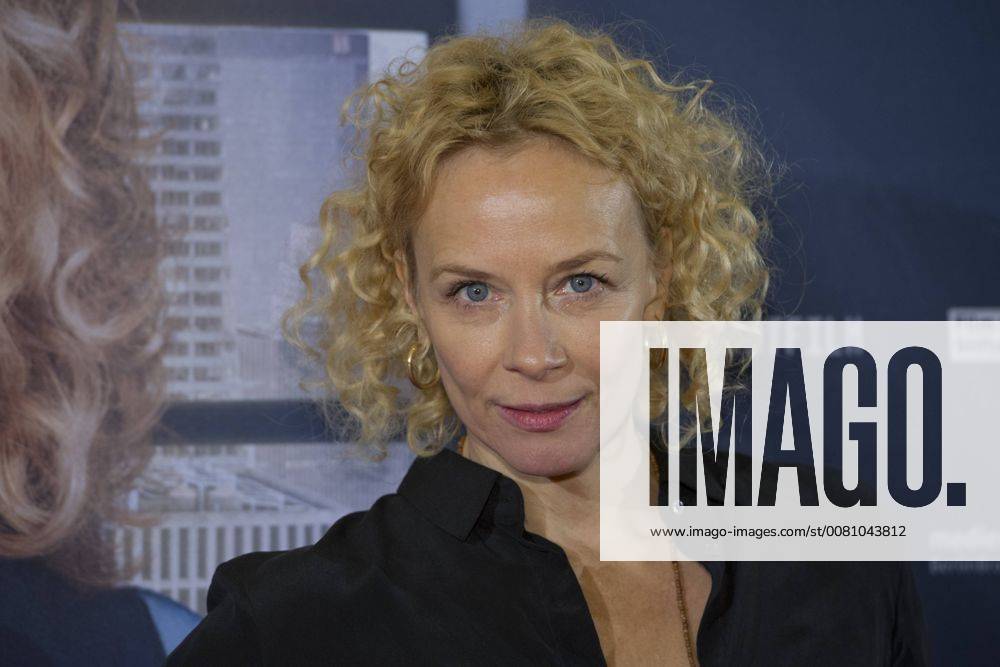 Katja RIEMANN Germany Actress on the Red Carpet Red Carpet Show Film Premiere Forget about Nick 28 11 2017 in the Lichtburg in Essen