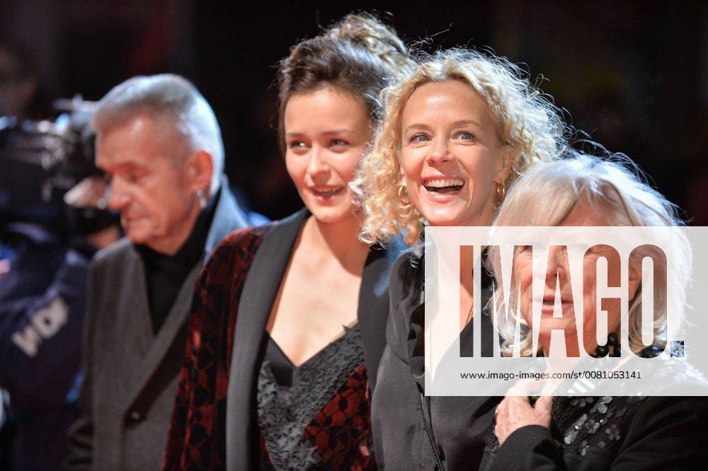 Premiere of the feature film FORGET ABOUT NICK in Essen Actress Tinka Fürst left Actress Katja Riemann Center and director Margarethe von Trotta right on 28 11 2017 at the premiere of the movie Forget about Nick in the Lichtburg in Essen FORGET ABOUT NICK is the latest film of the renowned and many Award-winning director Margarethe von Trotta