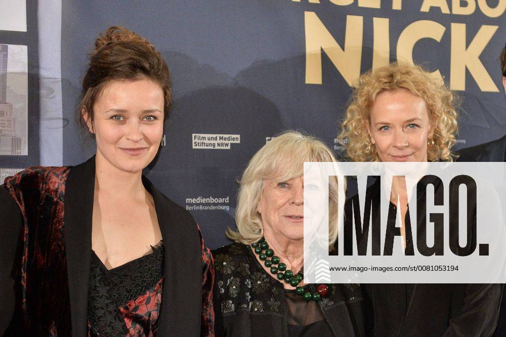 Premiere of the feature film FORGET ABOUT NICK in Essen Actress Tinka Fürst left director Margarethe von Trotta mitte and actress Katja Riemann right on 28.11.2017 at the premiere of the movie Forget about Nick in the Lichtburg in Essen FORGET ABOUT NICK is the latest film of the renowned and many Award-winning director Margarethe von Trotta