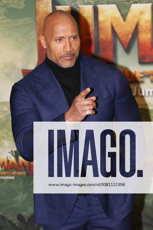 Dwayne Johnson CELEBRITES : Avant Premiere Jumanji Bienvenue dans la jungle - Paris - 05 12 2017 MichaelBaucher Panoramic