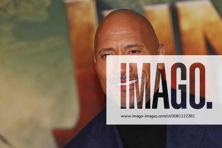 Dwayne Johnson CELEBRITES : Avant Premiere Jumanji Bienvenue dans la jungle - Paris - 05 12 2017 MichaelBaucher Panoramic