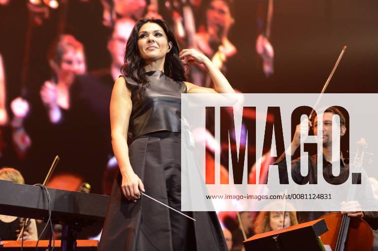 Alexandra Arrieche live at the Night of the Proms 2017 in the TUI Arena Hannover 05 12 2017 Foto:xR.xKeuntjex xFuturexImage