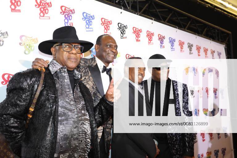 Kool and the Gang NEWS: Avant premiere STARS 80, La suite - Paris - 05 12 2017 CleaCastel Panoramic