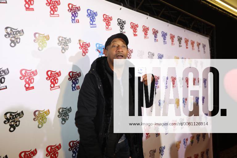 EDOUARD MONTOUTE NEWS: Avant premiere STARS 80, La suite - Paris - 05 12 2017 CleaCastel Panoramic