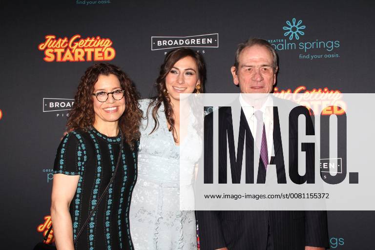 Tommy Lee Jones with his wife Dawn Laurel Jones and daughter Victoria Jones at the Just Getting Started Movie Premiere on 7 12 2017 in Los Angeles Just Getting Started Film Premiere in Los Angeles 2017