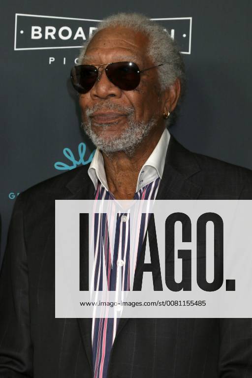 LOS ANGELES - DEC 7: Morgan Freeman at the Just Getting Started Premiere at ArcLight Hollywood on December 7, 2017 in Los Angeles, CA