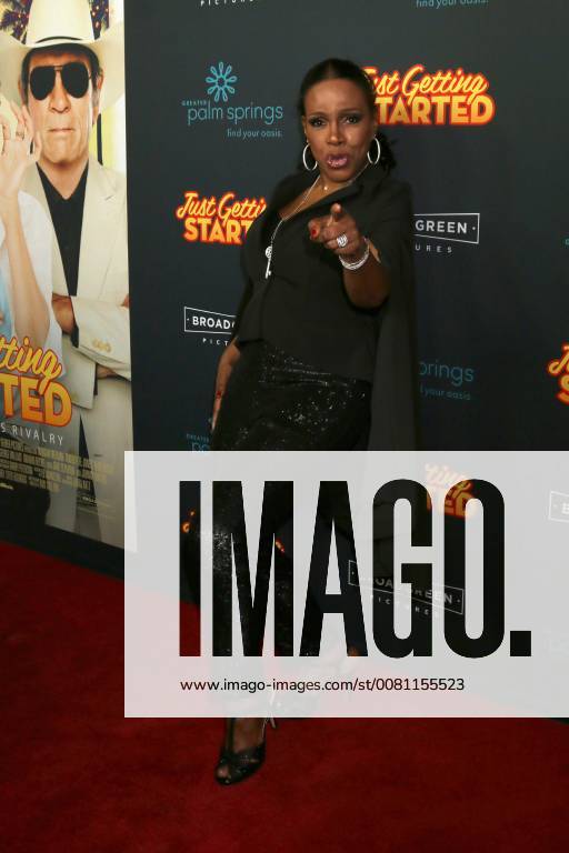 LOS ANGELES - DEC 7: Sheryl Lee Ralph at the Just Getting Started Premiere at ArcLight Hollywood on December 7, 2017 in Los Angeles, CA