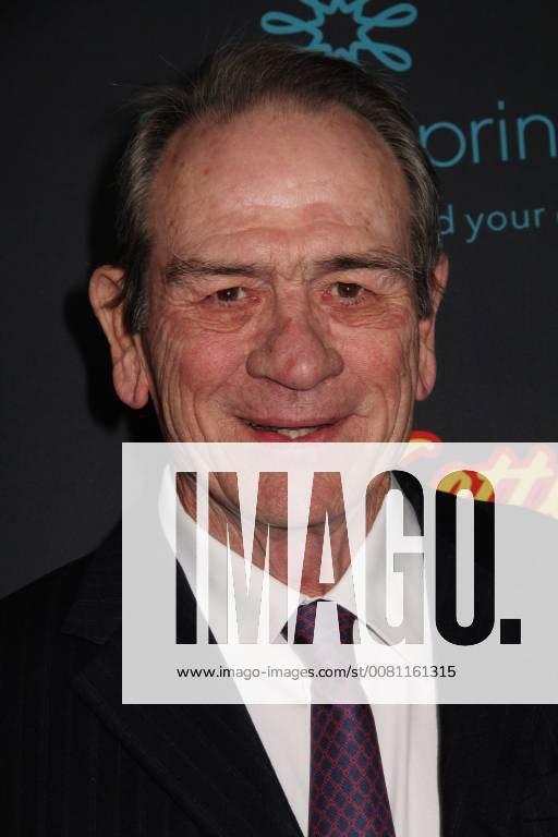 Tommy Lee Jones 12 07 2017 The Los Angeles Premiere of Just Getting Started held at The ArcLight Hollywood in Los Angeles, CA