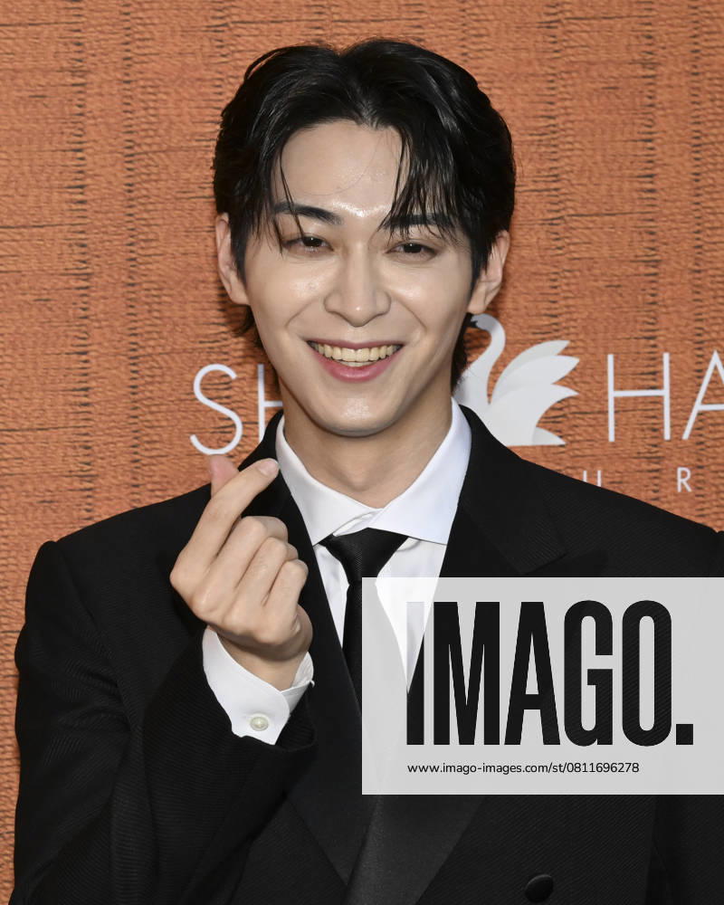 Han Gi-Chan attends The Wedding Banquet Los Angeles Premiere. Los Angeles USA - ZUMAb173 20250414_aap_b173_026