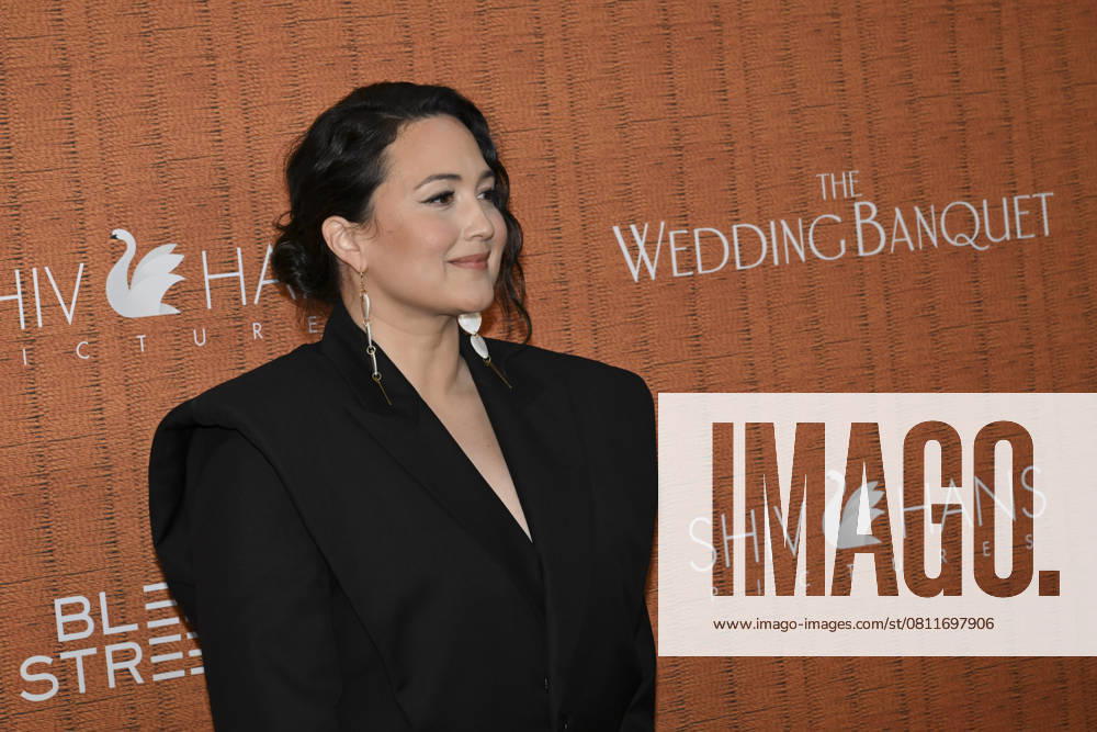 Lily Gladstone attends The Wedding Banquet Los Angeles Premiere. Los Angeles USA - ZUMAb173 20250414_aap_b173_058