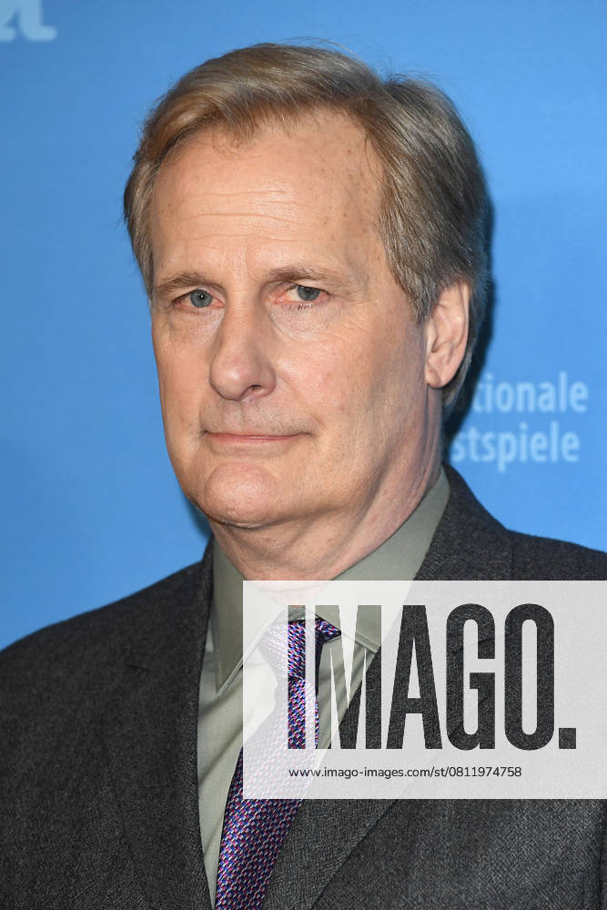 68th Berlinale International Film Festival Berlin premiere of The Looming Tower BERLIN, GERMANY - FEBRUARY 20: American actor Jeff Daniels attends the 68th Berlinale International Film Festival Berlin premiere of The Looming Tower at Zoo Palast on February 20, 2018 in Berlin, Germany. CAP BEL BEL Great Britain