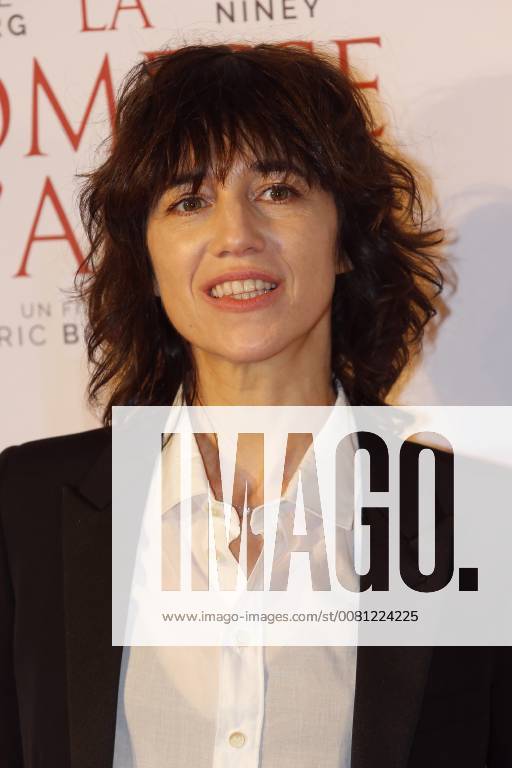 La Promesse de l Aube Premiere in Paris Charlotte Gainsbourg CELEBRITES : Avant Premiere la Promesse de l Aube - Paris - 12 12 2017 MichaelBaucher Panoramic