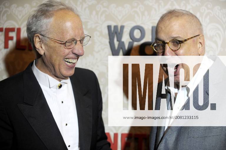 Eric Olson and Errol Morris at the premiere of the Netflix series Wormwood at The Campbell New York 12 12 2017 Foto:xD.Tinex xFuturexImage