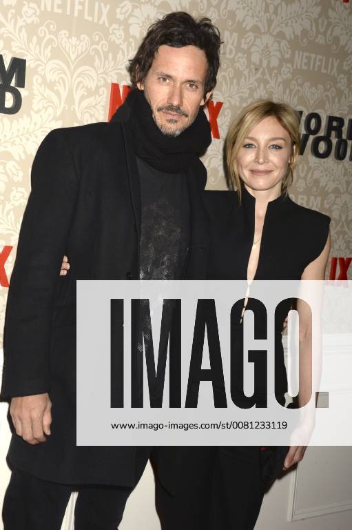 Christian Camargo and Juliet Rylance at the premiere of the Netflix series Wormwood at The Campbell New York 12 12 2017 Foto:xD.Tinex xFuturexImage