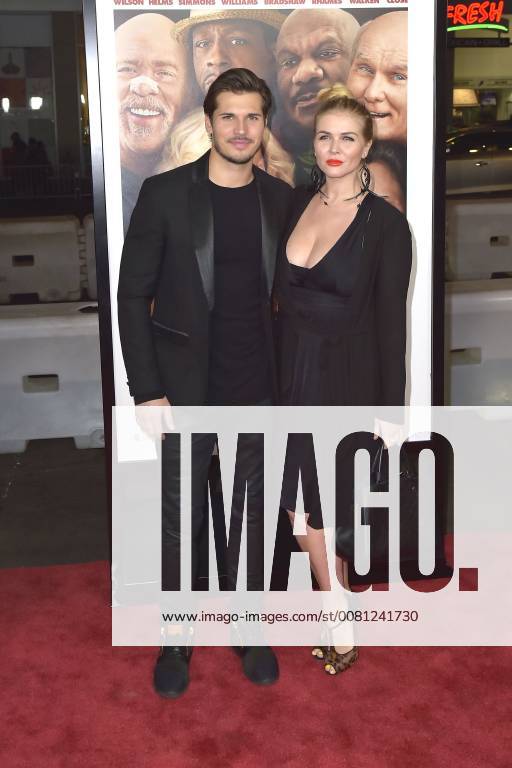 Gleb Savchenko with wife Elena Samodanova at the premiere of the movie Father Figures Who is Daddy at TCL Chinese Theater Hollywood Los Angeles 13 12 2017 Foto:xD.xStarbuckx xFuturexImage