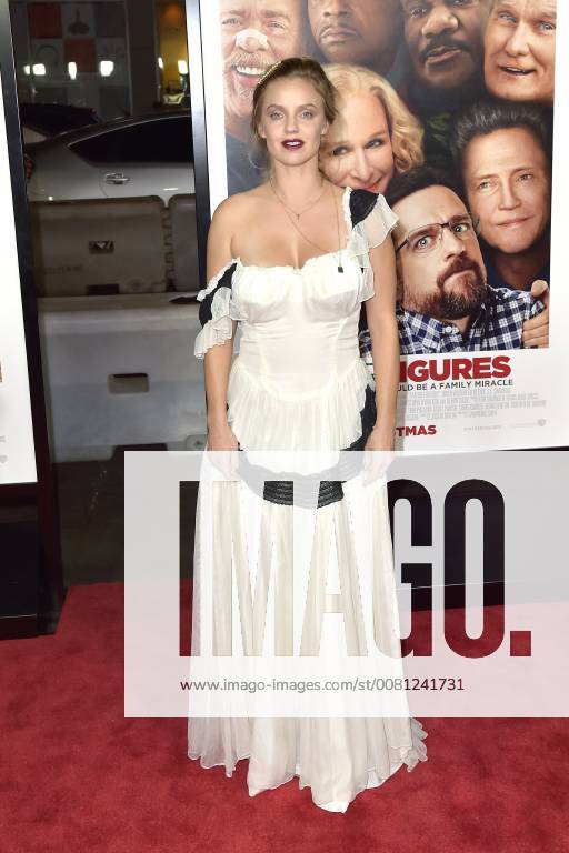 Kelli Garner at the premiere of the movie Father Figures Who is Daddy at TCL Chinese Theater Hollywood Los Angeles 13 12 2017 Foto:xD.xStarbuckx xFuturexImage