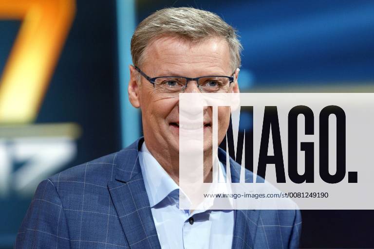 Günther Jauch at the photo opportunity for the ARD TV Show 2017 The quiz at the Nobeo Studio 8 Hürth 14 12 2017 Foto:xC.xFuturexImage
