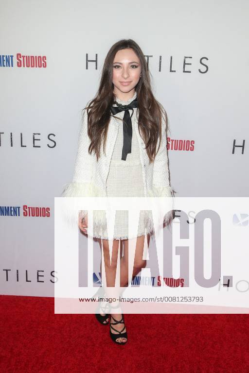 Ava Cantrell at the Hostiles Film Premiere on 14 12 2017 in Beverly Hills Los Angeles Hostiles Film Premiere in Los Angeles 2017