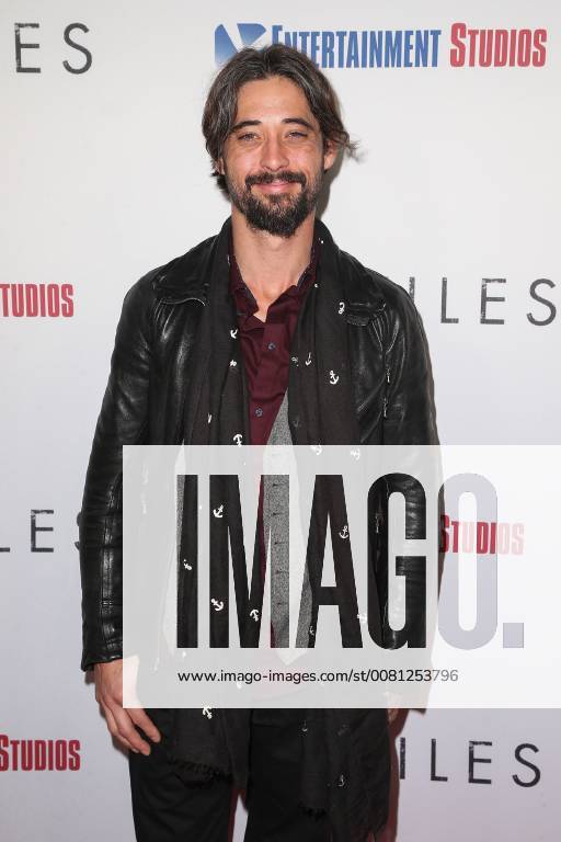 Ryan Bingham at the Hostiles Film Premiere on 14 12 2017 at Beverly Hills Los Angeles Hostiles Film Premiere in Los Angeles 2017