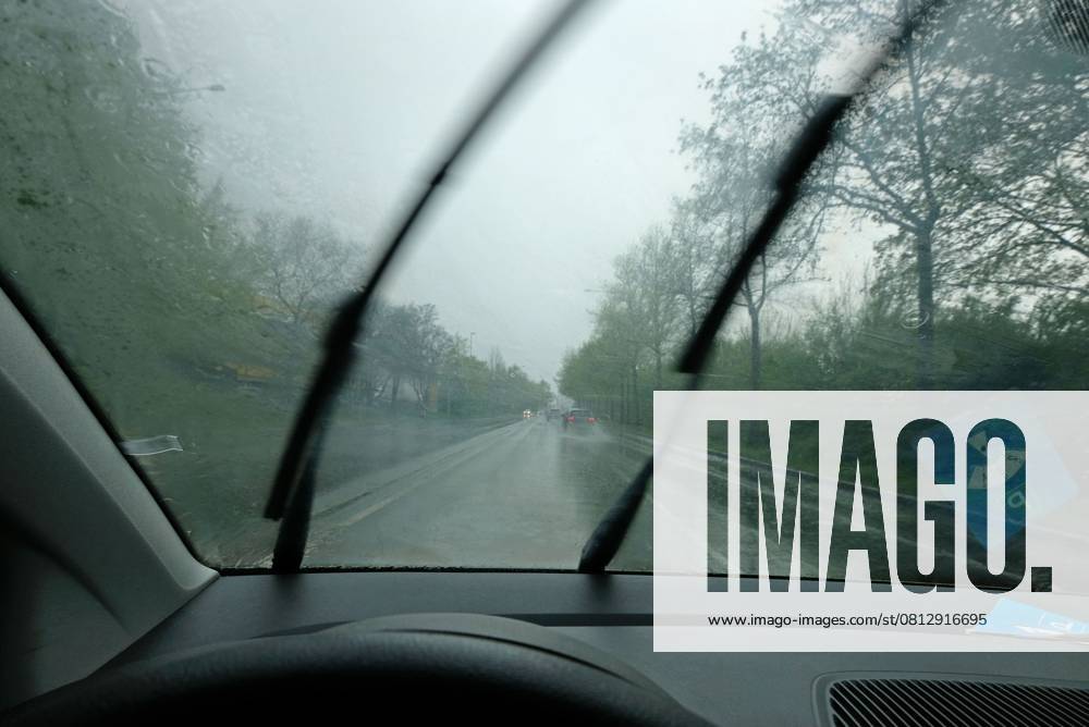 Its raining Aachen, 13 04 2025 First heavy rain after weeks of increasing drought Aachen Breslauer Straße NRW Germany