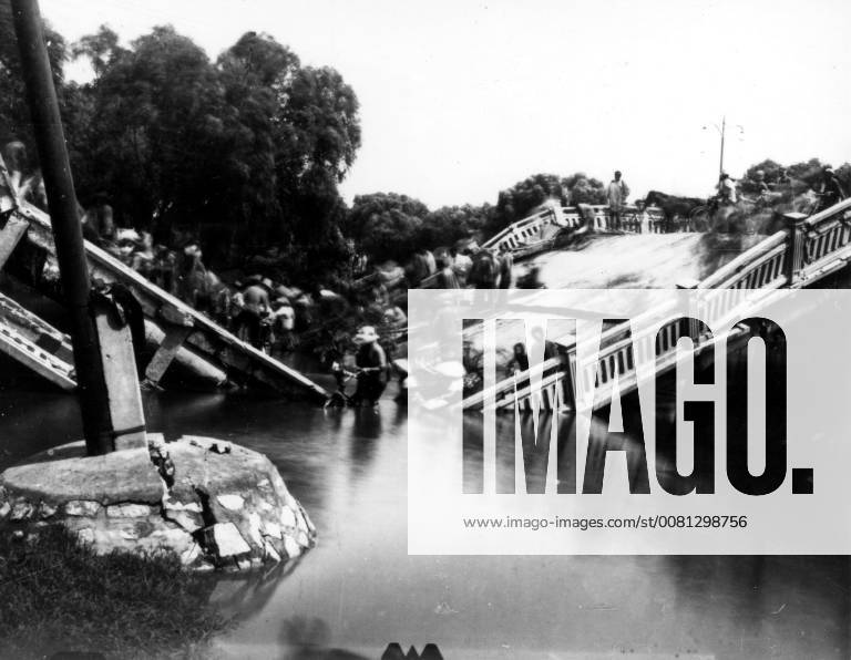 Tangshan, China, Earthquake July 28, 1976 The Chengli Bridge in Tangshan WorldxHistoryxArchive USGS 917_05_WHA_105_0925