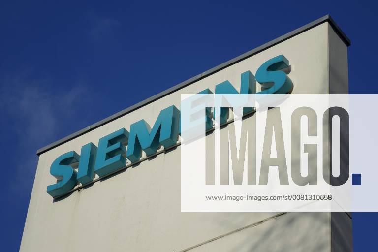 Tiergarten Berlin Moabit Huttenstrasse signature gas turbine plant of Siemens Siemens group Siemens AG technology group Berlin gas turbine plant gas turbines turbine gas power generation energy power generation power Schtiftzug tree shadow