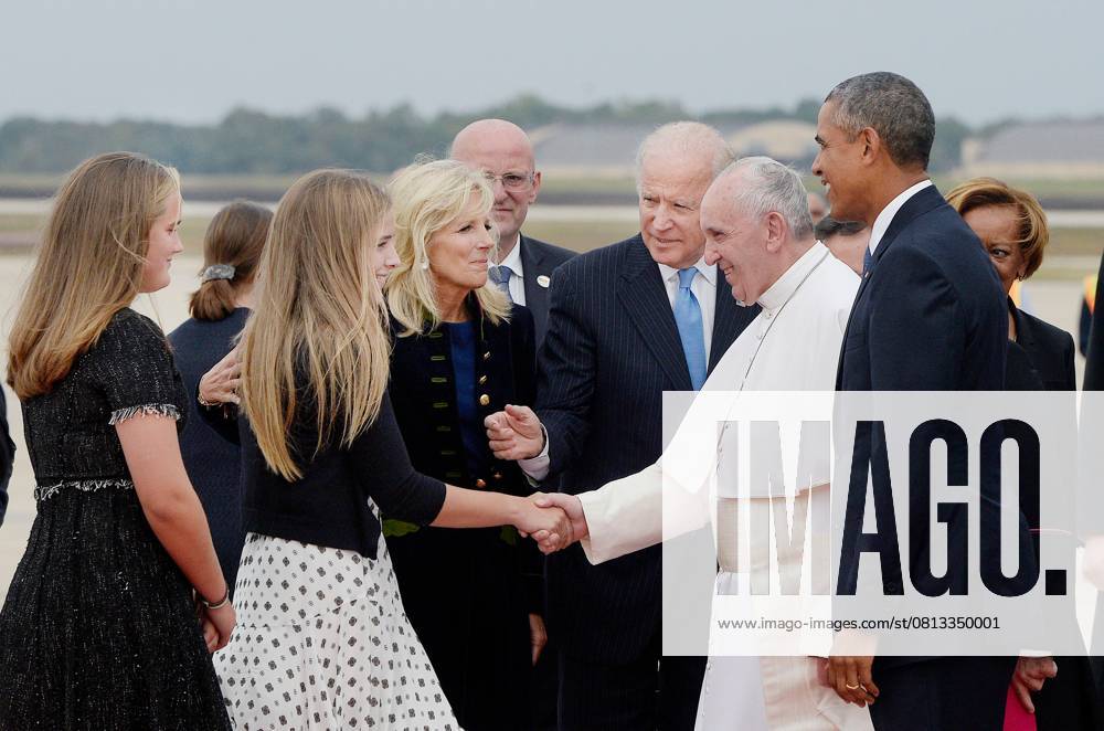 Mandatory Credit: Photo by Shutterstock (15262864d) United States President Barack Obama, Vice President Joe Biden and Dr. Jill Biden greet His Holiness Pope Francis on his arrival at Joint Base Andrews in Maryland on September 22, 2015. The Pope is making his first trip to the United States on a three-city, five-day tour that will include Washington, D.C., New York City and Philadelphia. Obamas welcome His Holiness Pope Francis to the United States, Camp Springs, Maryland, USA - 21 Apr 2025